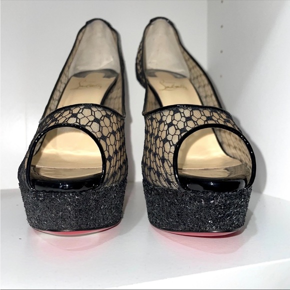 Christian Louboutin Platform Peep Toe Lace Patent Leather - Picture 2 of 9